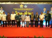 Gubernur Ali Mazi Luncurkan Seragam Desain Siswa SMK se-Sultra