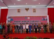 Plt Bupati Koltim: Keberadaan Bidan Sangat Penting untuk Kesehatan Ibu dan Anak