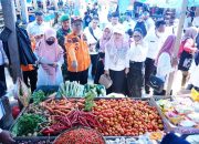 Pastikan Ketersediaan Sembako Aman dan Harga Stabil, Pj Bupati Kolut Lakukan Sidak di Pasar Tradisional