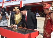 Inspektur Jenderal Kemendagri Resmikan Bangunan Kantor Balai Kota Dimomen HUT ke-192 Kota Kendari