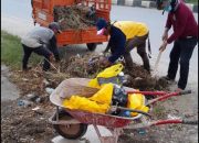 Petugas Kebersihan Tingkat Kelurahan Pelopor Menuju Kendari Bersih
