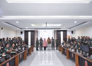 Babinsa dan Korps Wanita Angkatan Darat Kawal Keluarga Berisiko Stunting di Maluku