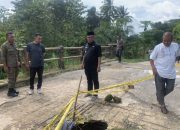 Tinjau Jembatan Rusak di Katangana, Pj Bupati Mubar: Perbaikan Gunakan Dana BTT