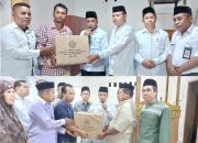 Kakanwil Kemenag Sultra Salurkan Bantuan Paket Al-Quran di Muna