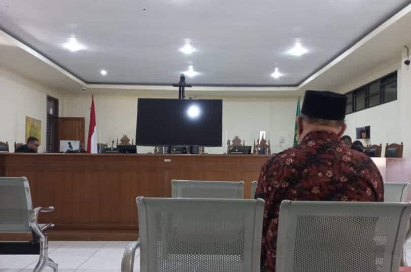 Sidang Putusan Prof B, Majelis Hakim PN Kendari Jatuhkan Vonis 3 Bulan ...