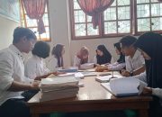 Studi PKP di Dinas Perpustakaan Konawe, 25 Mahasiswa UT Kendari Dibekali Teknik Mengolah Buku