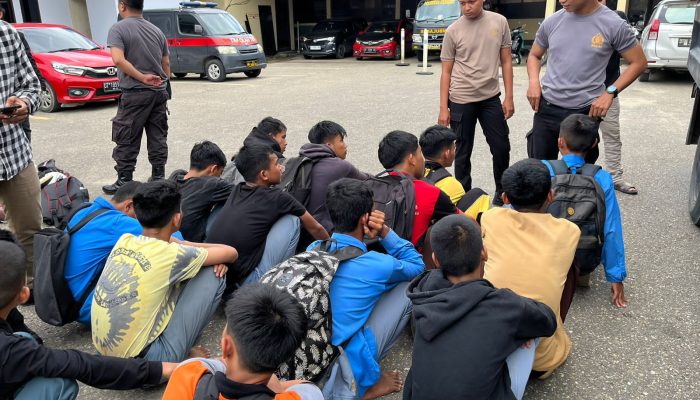 Tawuran Antar Pelajar SMA di Kendari kembali Terjadi, 1 Orang Kedapatan Bawa Sajam