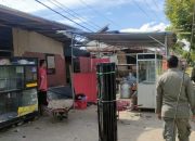 Jualan di Bahu Jalan, Satpol PP Kota Kendari Tertibkan Pedagang Pasar Buah Kadia