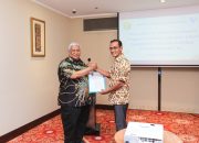 Gubernur Sultra Serahkan SK Penlok Pengadaan Tanah Blok Pomalaa kepada Manajemen PT Vale