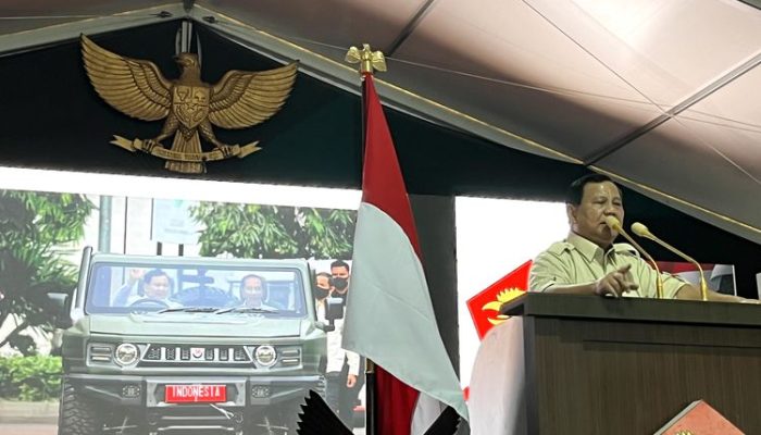 Prabowo Bangga Anak Bangsa Bisa Produksi Mobil Jip ‘Maung’