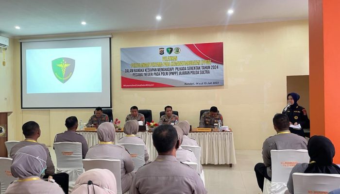 Jelang Pilkada 2024, Bid Dokkes Polda Sultra dan RS Bhayangkara Gelar PPGD Bagi Personel Polri