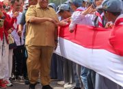 Sambut HUT ke-78 RI, Ribuan Siswa SMA/SMK di Kendari dan Konsel Bentangkan Bendera Merah Putih Sepanjang 17 Kilometer