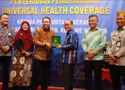 Dinilai Komitmen Berikan Jaminan Sosial, Pemkab Konsel Dianugerahi UHC