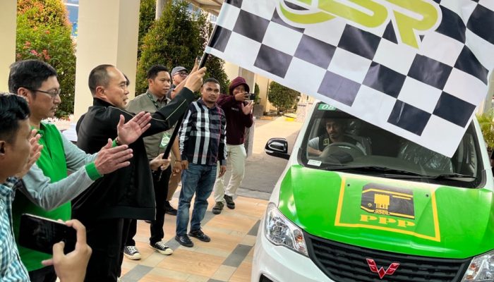 Andi Sumangerukka Salurkan 22 Ambulans Gratis ke 17 Kabupaten/Kota se-Sultra