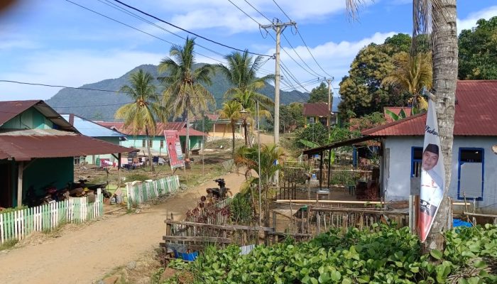 Puluhan Tahun Bermukim di Atas Kawasan Hutan, Warga Waturambaha Konut Minta Turunkan Status Tanah