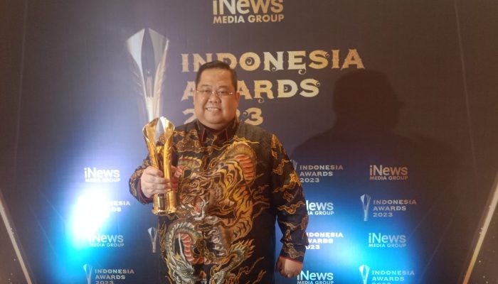 Kadin Sultra Terima Penghargaan Indonesia Award 2023, Anton Timbang: Kami Akan Terus Berinovasi