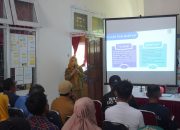 Sekretariat DPRD Kendari Sosialisasikan “Dering Asmara” Kepada Warga Kecamatan Kambu