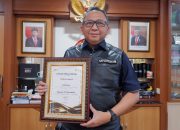Menjadi Instansi Berpengaruh di Bidang Komunikasi, Kejagung Diganjar Penghargaan PR Indonesia Group