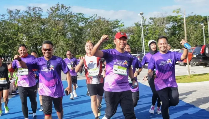 Pj Wali Kota Kendari Meriahkan Lomba Lari 10 Km