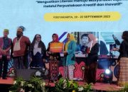 Perpustakaan Desa Adaka Jaya Kabupaten Konsel Terima Penghargaan Tingkat Nasional