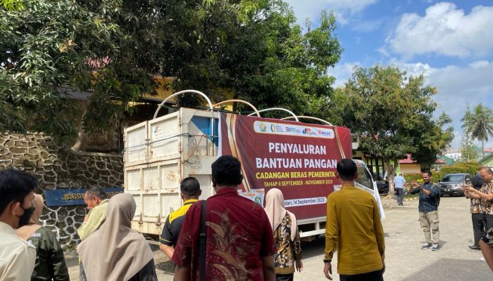 Penyaluran Bantuan Beras Bulog Sultra Masuk Tahap II, Sasar 225.516 KPM