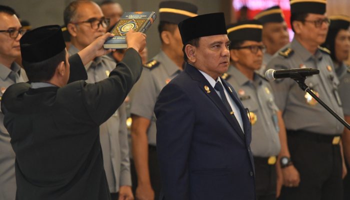 Dulu Anggota Polri, Kini Komjen Pol Andap Budhi Revianto Dilantik Menjadi ASN