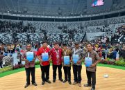 PJ Gubernur Terima SK Biru TORA Tiga Daerah di Sultra dari Presiden