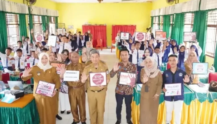 Puluhan Pelajar SMPN 8 Kendari Ikuti Sosialisasi Gerakan Stop Kekerasan Anak