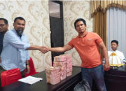 Pj Bupati Konawe Tunaikan Janjinya ke Masyarakat Routa Soal Ganti Rugi Tanaman