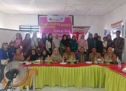 BKKBN Sultra Bersama USN Kolaka Edukasi Masyarakat Tentang Bahaya Stunting di Desa Balobone Buton Tengah
