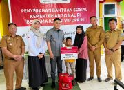 Anggota DPR RI Dapil Sultra Fachry Serahkan Bansos Rp47,8 M di Kendari, Pemkot Kendari Berikan Apresiasi