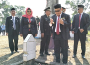 Moment Hari Pahlawan, Pj Bupati Konawe Beri Bantuan Rehab Rumah untuk Veteran