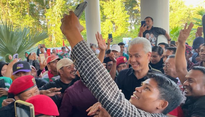 Jumpa Simpatisan di Kendari, Ganjar Pranowo Janjikan Pembangunan Infrastruktur Pedesaan