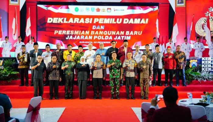 Kapolri Galakkan Deklarasi Pemilu 2024 Aman dan Damai di Surabaya