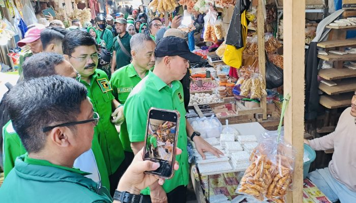 Ketua DPW PPP Andi Sumangerukka Blusukan Tiga Pasar Tradisional di Kendari