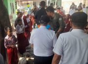 Kunker di Saponda, Pj Bupati Konawe Komitmen Kembangkan Sarana Pendidikan