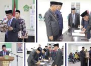Muh. Saleh Lantik Dua Pejabat Administrator Lingkup Kanwil Kemenag Sultra