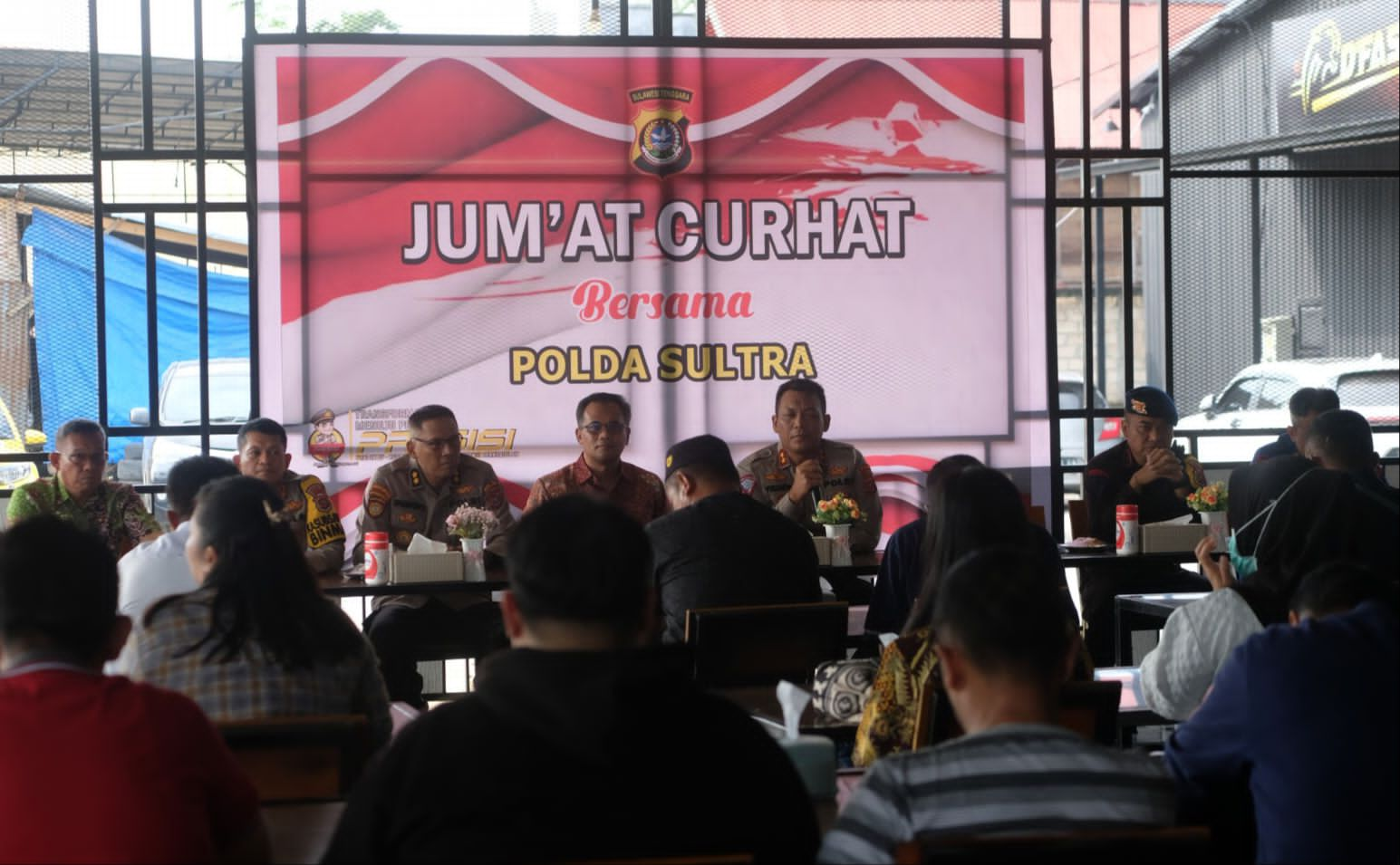 Jum'at Curhat Polda Sultra di Kelurahan Kambu