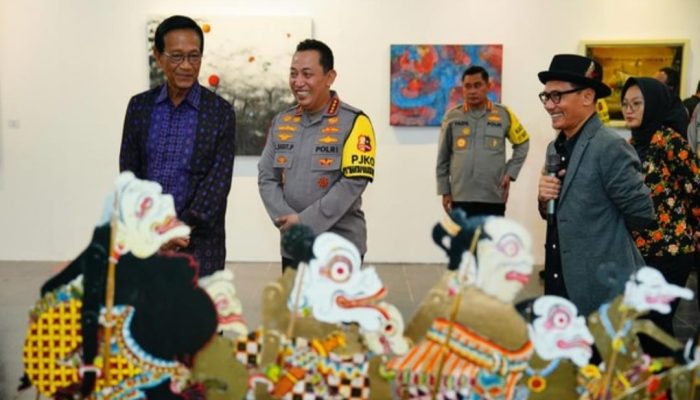 Kapolri Saksikan Pameran Seni Rupa dan Pentas Musik di Yogyakarta