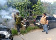 Antisipasi Penyebaran DBD, FPRB Sultra Lakukan Fogging di Kompleks BTN 1 Kelurahan Bende