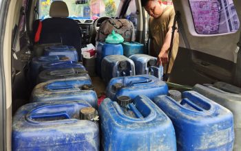 15 jeriken berisi BBM jenis pertalite ilegal yang hendak dibawa ke Konawe Utara