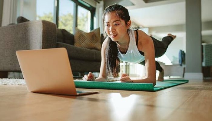 Lakukan 7 Gerakan Workout di Rumah, Mudah dan Praktis