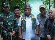 Pj Gubernur Sultra Berkunjung ke Danau Biru Kabupaten Kolut
