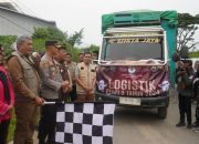 Pj Wali Kota Kendari Didampingi Forkopimda Lepas Pendistribusian Logistik Pemilu 2024
