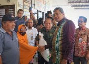 Pemkot Kendari Salurkan Bantuan Pangan untuk 1.652 KPM di Kecamatan Baruga