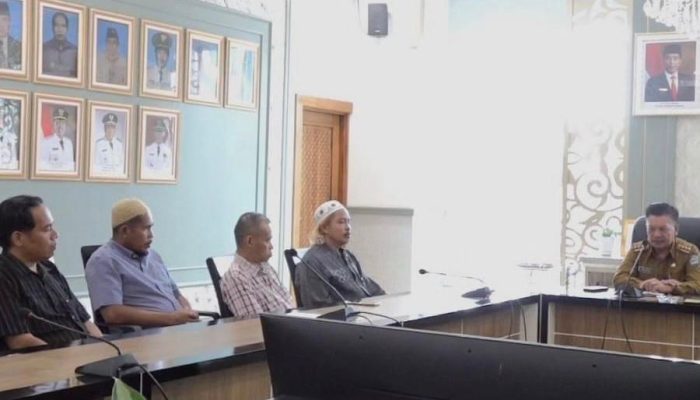 Polemik Harga Lapak, Pedagang Pasar Basah Mandonga Kendari Temui Dewan