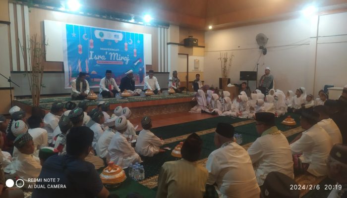 Acara Peringatan Isra Mi’raj Nabi Muhammad SAW 1445 Hijriah Tahun 2024 yang di Selenggarakan oleh Ketua DPRD Kabupaten Wakatobi H. Hamirudin, SE., MM