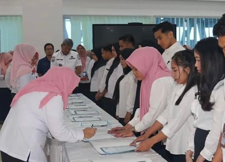 Prosesi penandatanganan pakta integritas netralitas para PPPK Kota Kendari