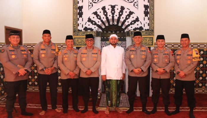 Habib Syech Ajak Masyarakat Jaga Persatuan dan Kesatuan NKRI Usai Pemilu 2024