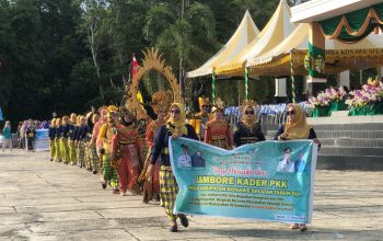 Lomba Parade Nusantara saat Pembukaan Jambore Kader PKK se-kabupaten Konawe Selatan
